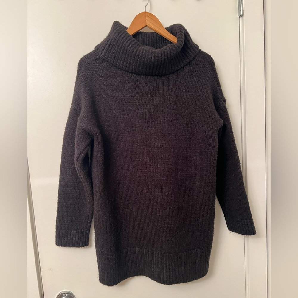 Noul Black Ribbed Turtleneck Sweater Dress – One Size